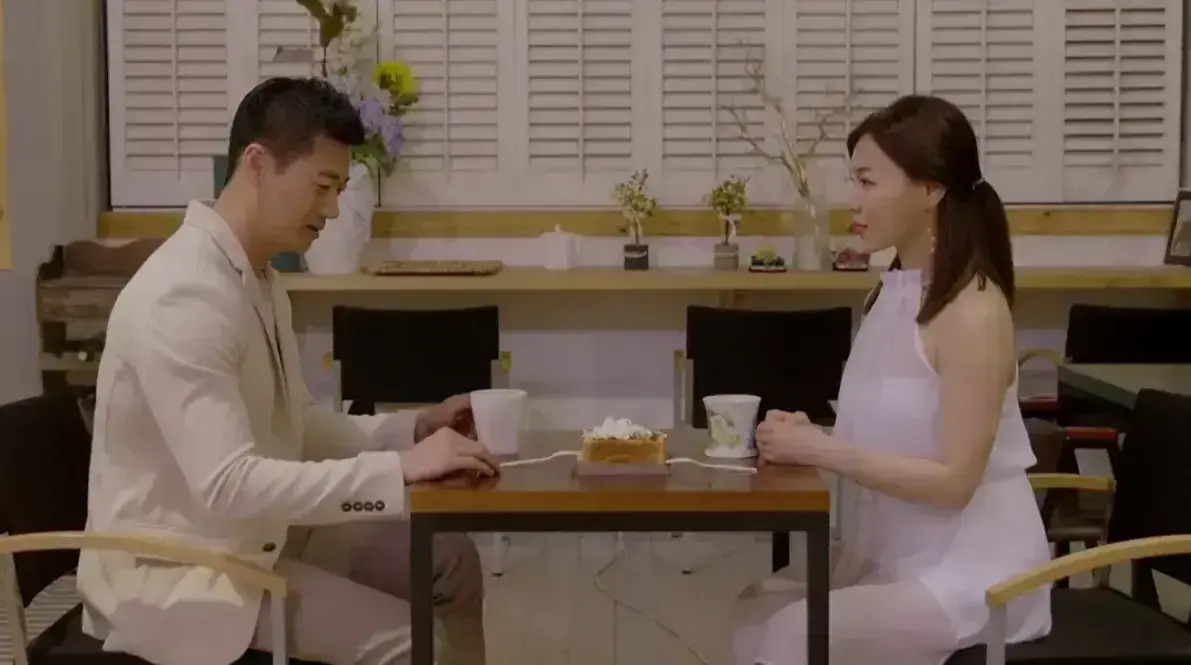 《邻居家妻子》韩国电影未删减1080P韩语中字-百度网盘夸克迅雷下载-高清观看邻居家妻子全片-乏味婚姻中的情感越界
