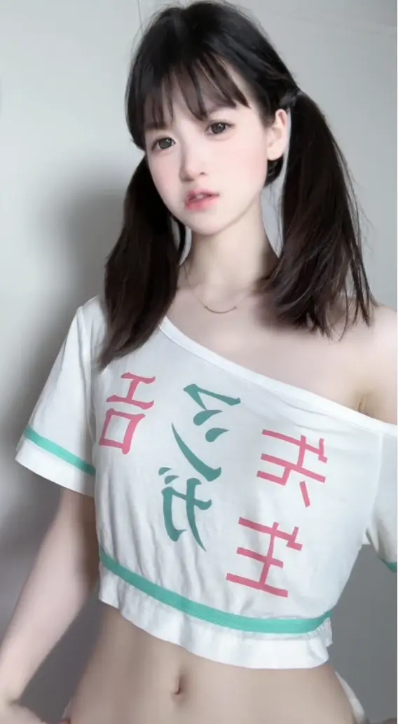 《萌小栖》写真资源合集-完整版4K超清-内嵌字幕无水印-百度夸克网盘下载